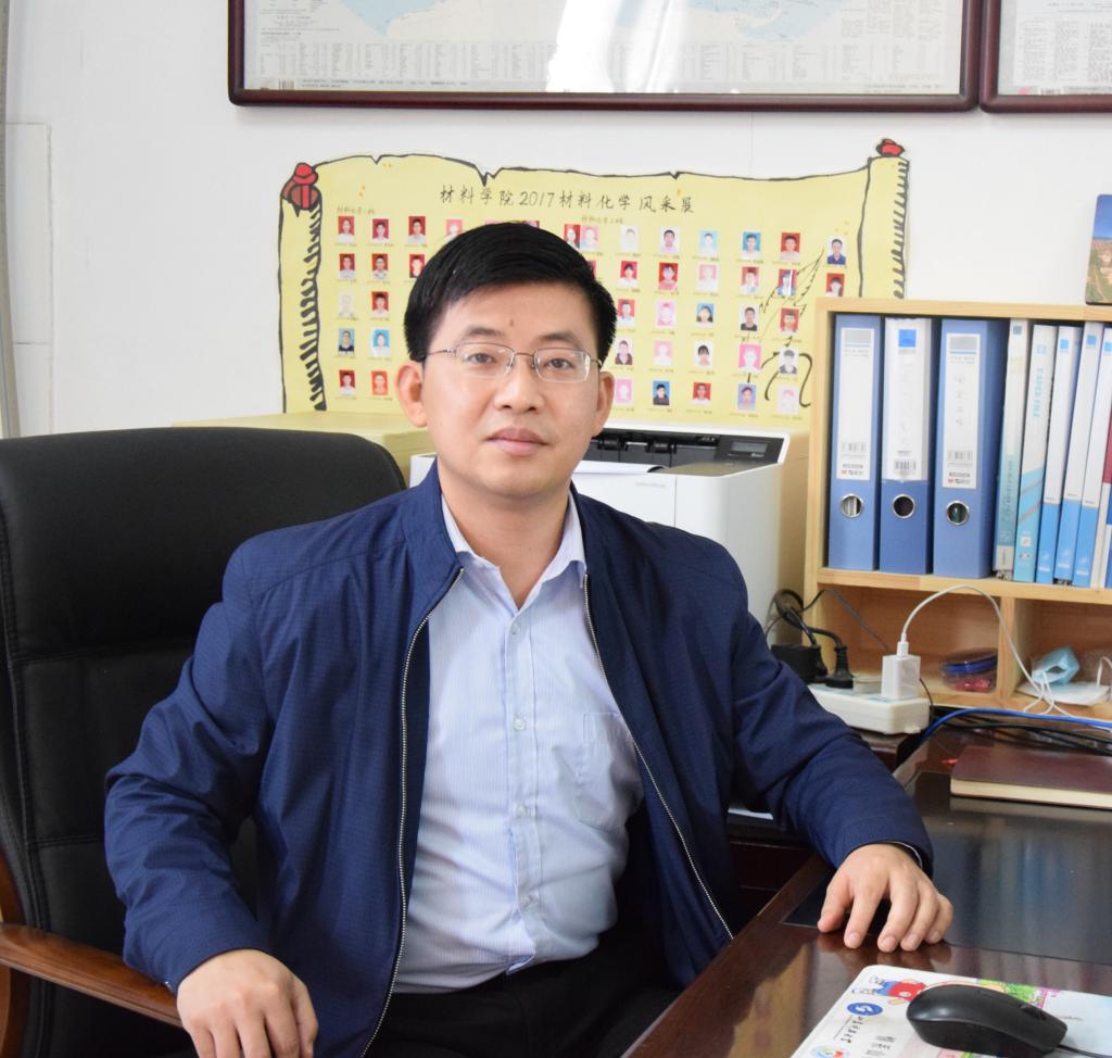 英国上市公司365党委副书记、副院长​李建楠